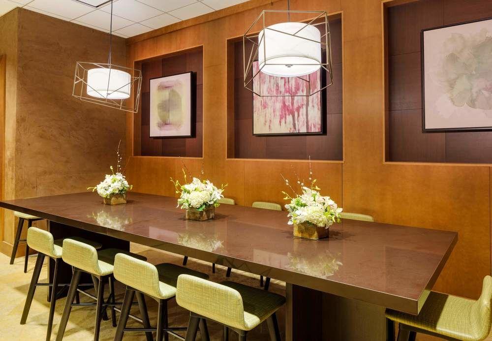 Courtyard By Marriott Boston Logan Airport Hotell Eksteriør bilde