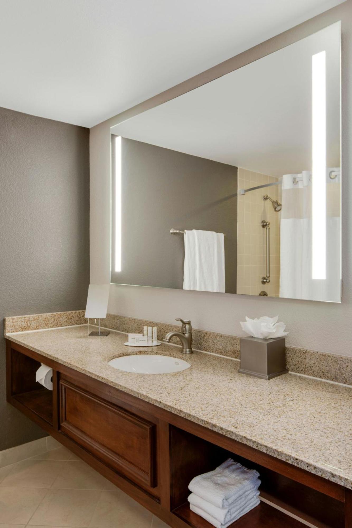 Courtyard By Marriott Boston Logan Airport Hotell Eksteriør bilde