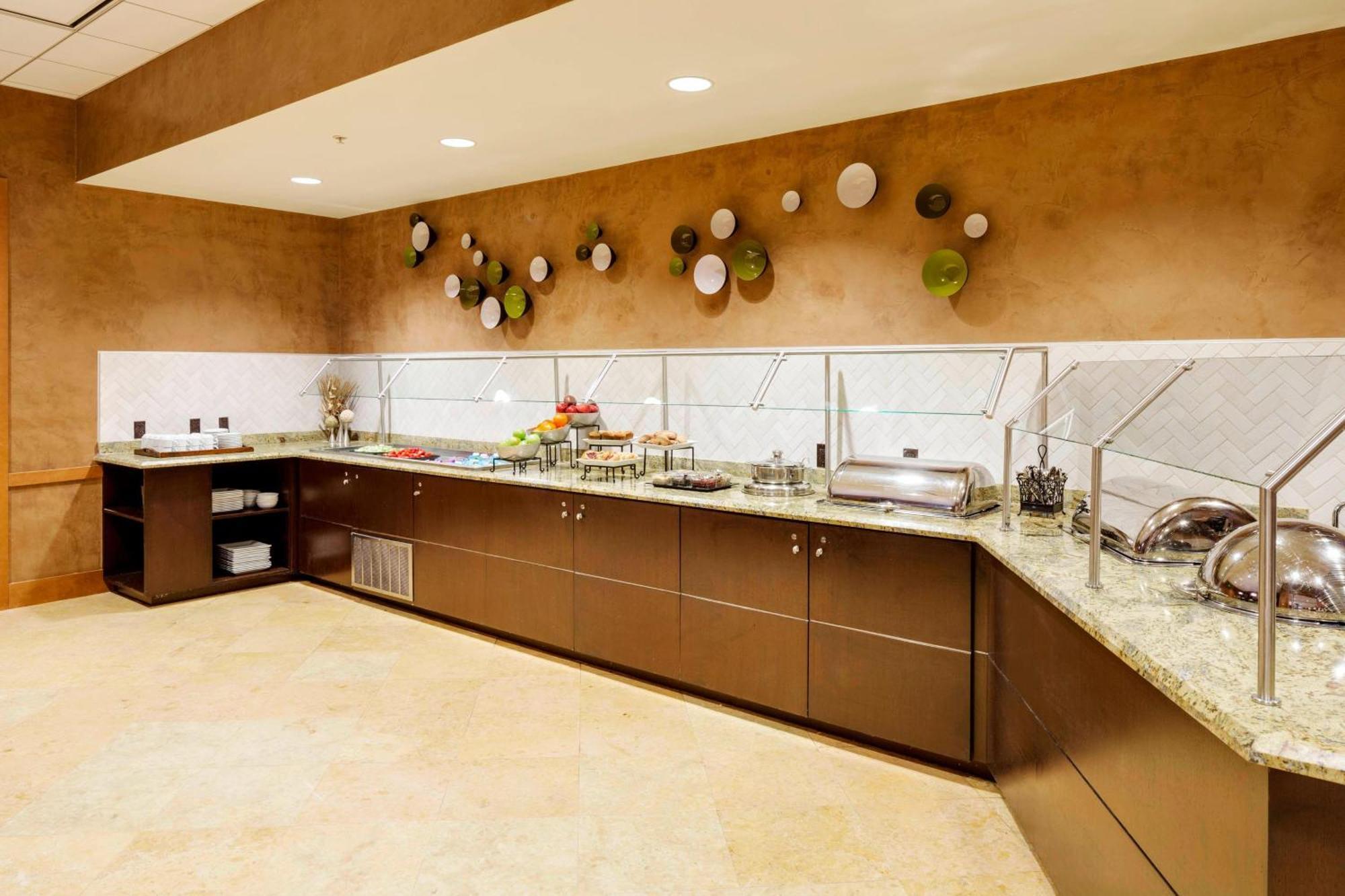 Courtyard By Marriott Boston Logan Airport Hotell Eksteriør bilde