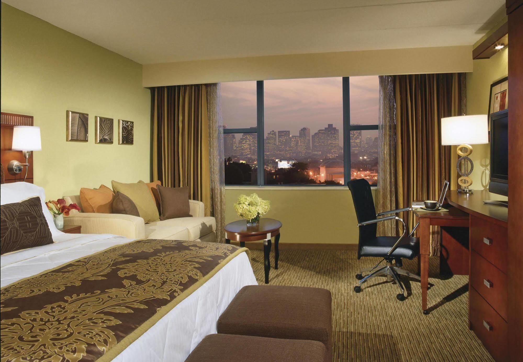 Courtyard By Marriott Boston Logan Airport Hotell Eksteriør bilde
