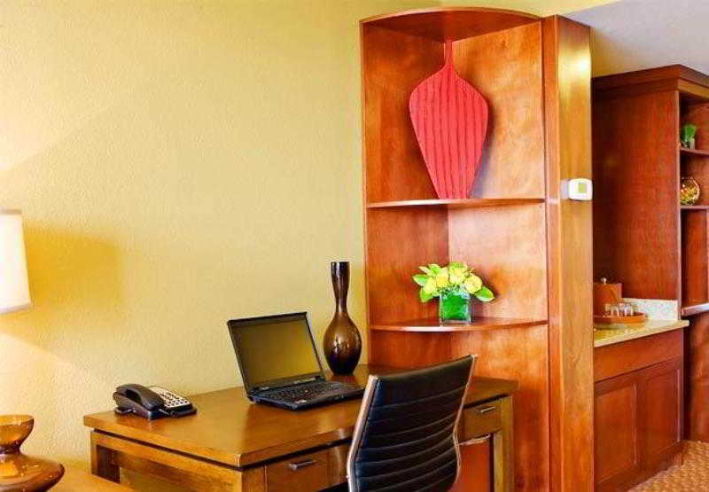 Courtyard By Marriott Boston Logan Airport Hotell Eksteriør bilde